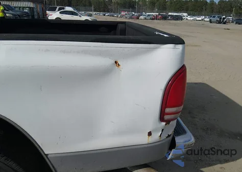 2000 Dodge Dakota Slt/Sport from USA, damaged, VIN 1B7GL2AN5YS717022